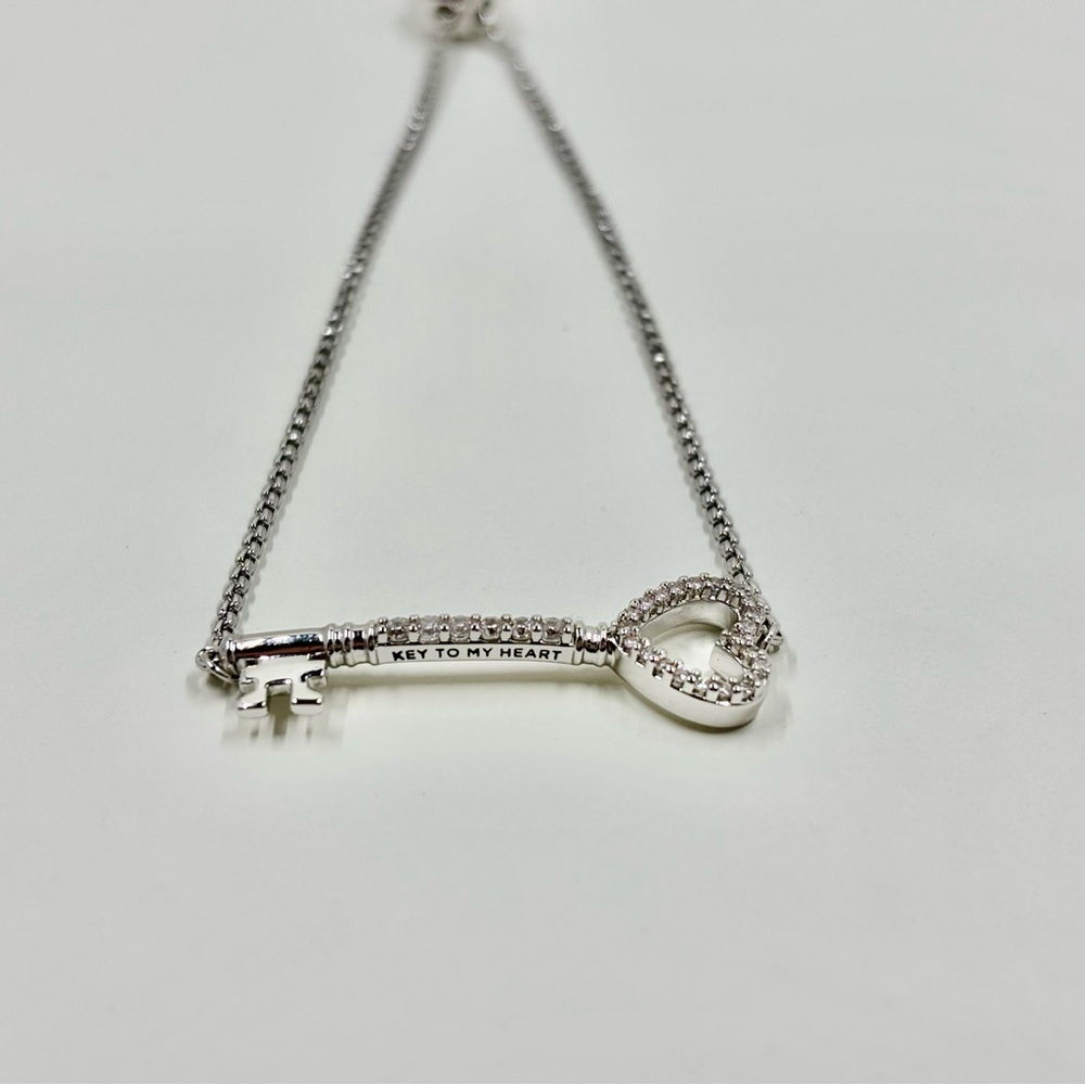Origami Owl Key to My Heart Bolo Adjustable bracelet NEW in Box